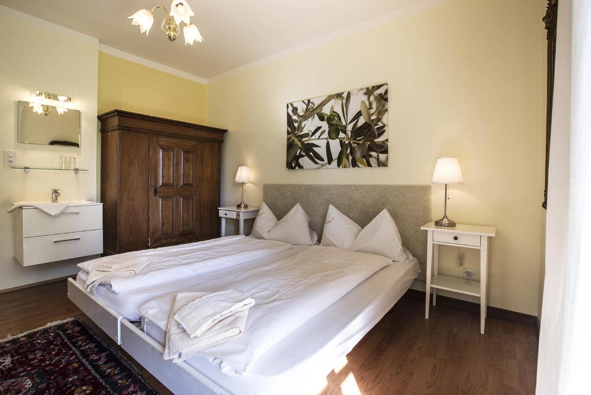 Casa Calina Hostel Lugano Cameră foto